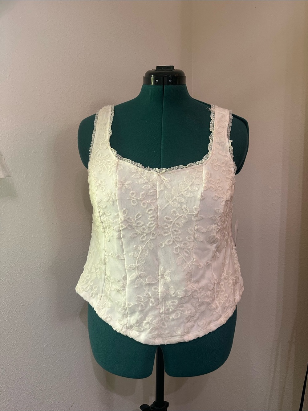 ARULA White Lace-Edged Camisole